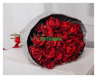 Букет из 25 красной розы 60 см (Россия)