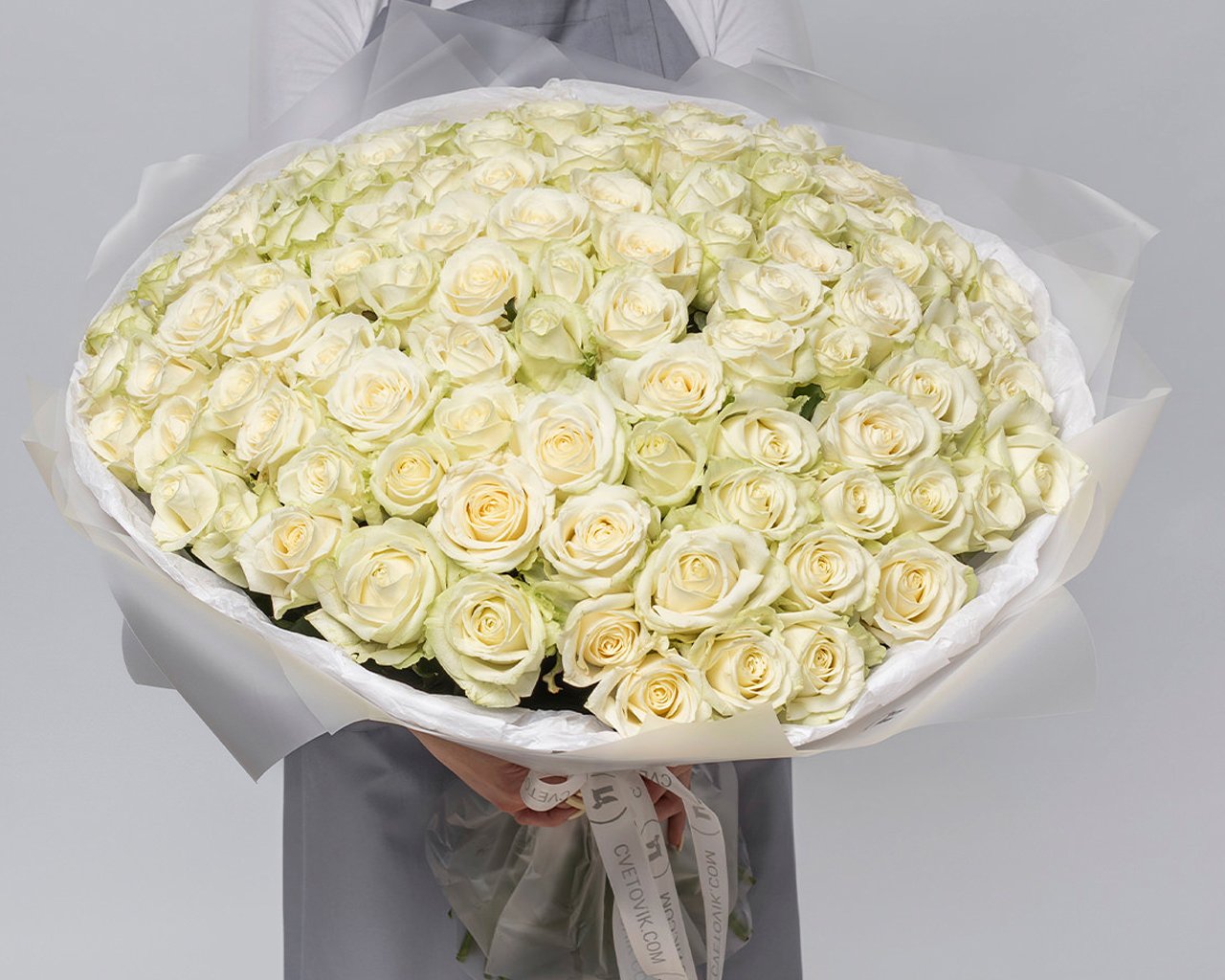 Букет из 101 розы 50-60 см белая (Россия) в упаковке - 3