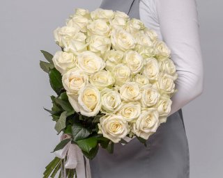 Букет из 35 белых роз (Россия) 50-60 см под атласную ленту  small - 2