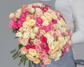 Букет из 51 кустовой розы нежный микс 40 см (Кения) под ленту  small - 2