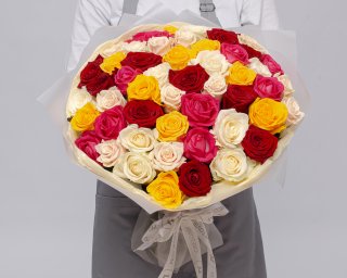 Букет из 51 розы яркий микс (Россия) 50-60 см в упаковке  small - 3