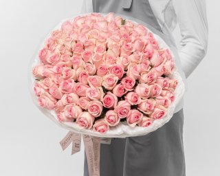 Букет из 101 розовой розы 35-40 см (Кения) в упаковке  small - 3