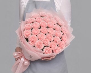 Букет из 35 розовых гвоздик в упаковке  small - 2