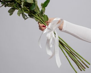 Букет из кустовых роз яркий микс 60-70 см (Кения) под ленту          5 шт small - 4